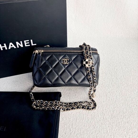 Chanel Handbags - Chanel Women Pre-Loved Bag Very Good Condition